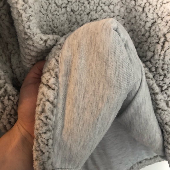 Fuzzy Pullover Jacket - Picture 10 of 10